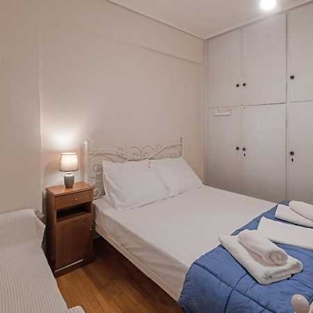 Serenity & Cozy Apartment カラマタ エクステリア 写真